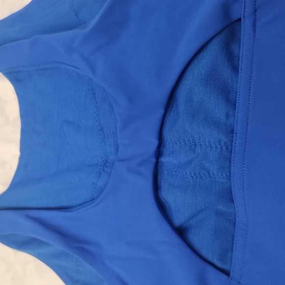 Lululemon long line bra top. See pictures to know the size, no label. - Picture 4 of 8